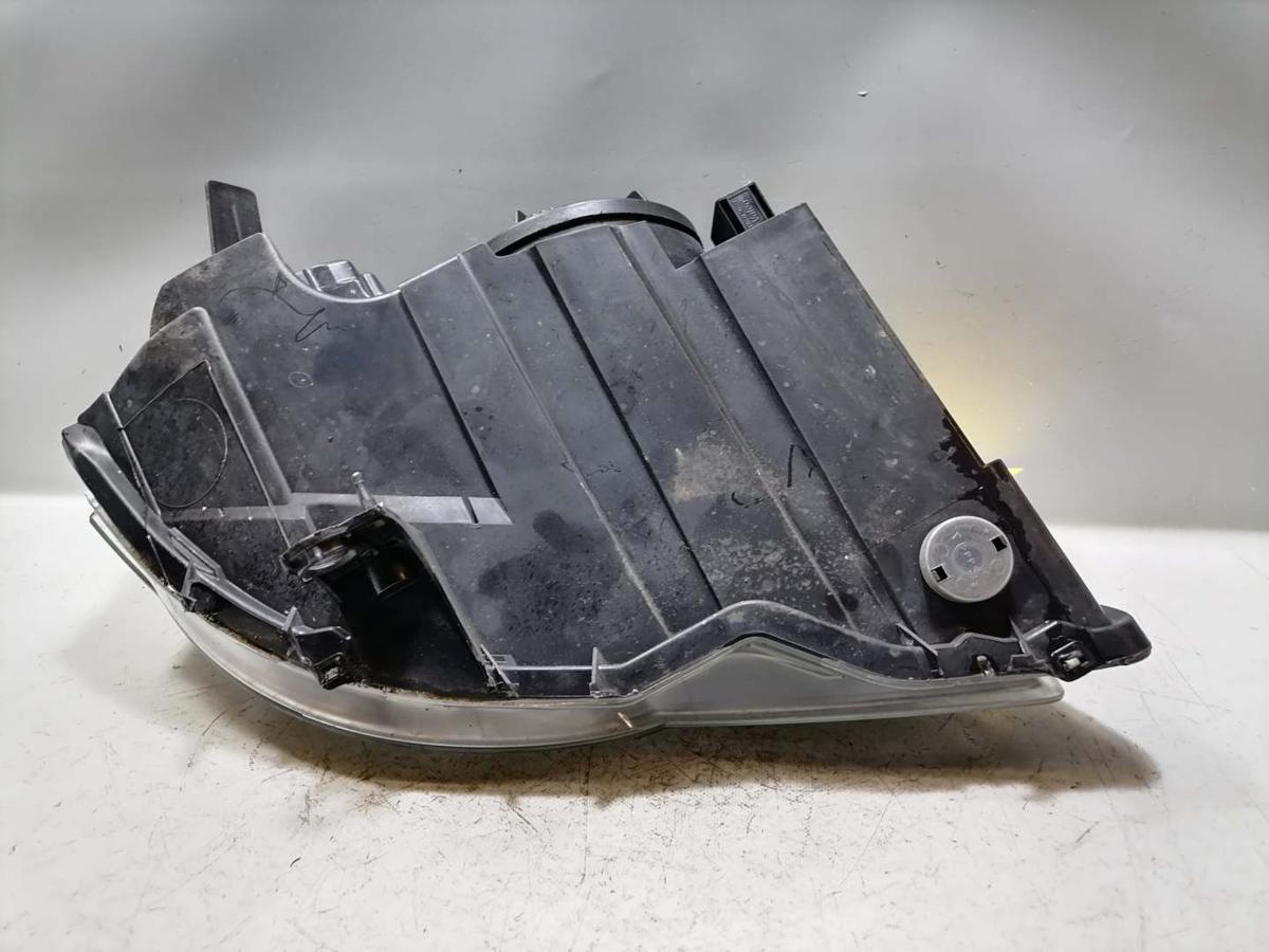 VW Polo 9N3 original Scheinwerfer vorn links Halogen Bj.2008